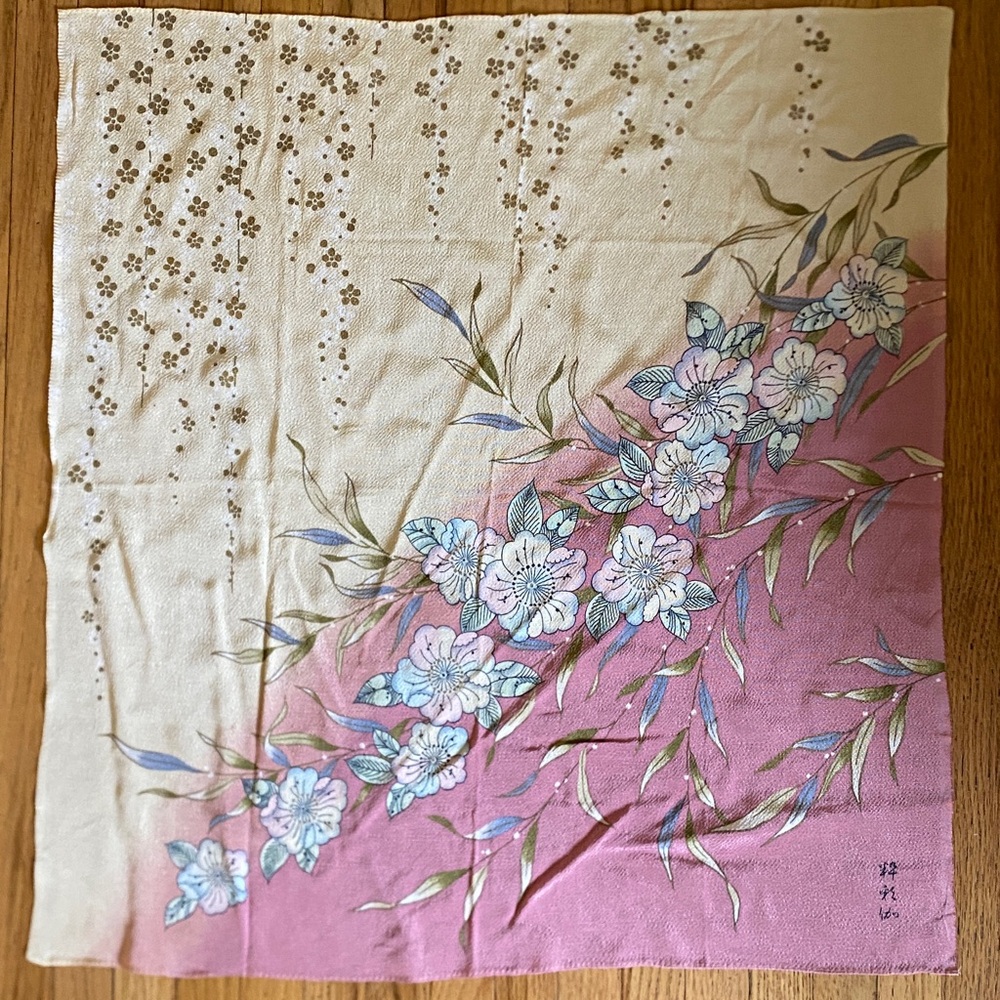 Luxurious Vintage Japanese Cream, Pink and Gold Scarf